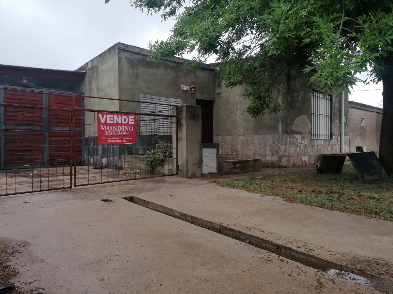 VENDO CASA CON GALPON - LABORDE CBA.-