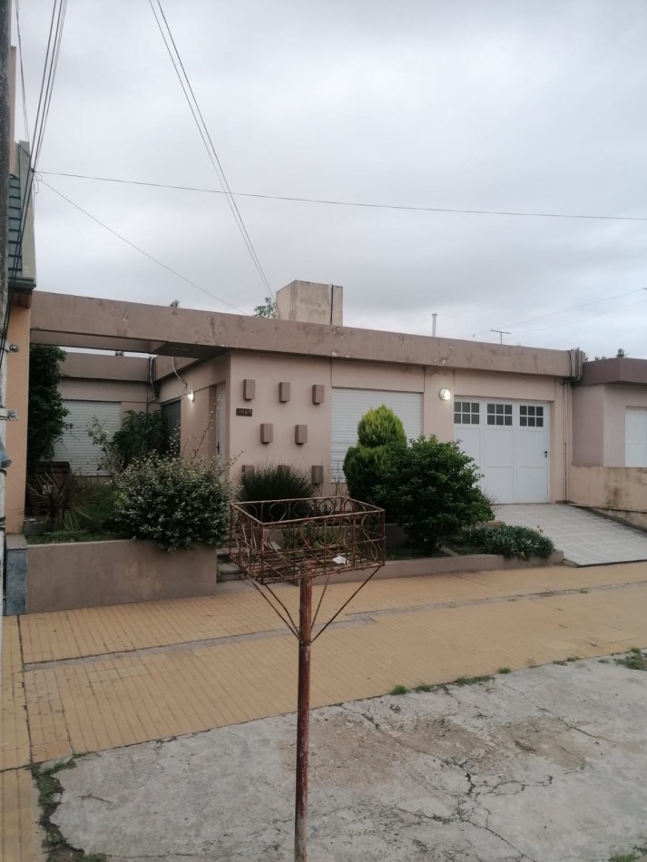 GRAN OPORTUNIDAD VENDO CASA DOS DORMITORIOS MONTE MAIZ CBA