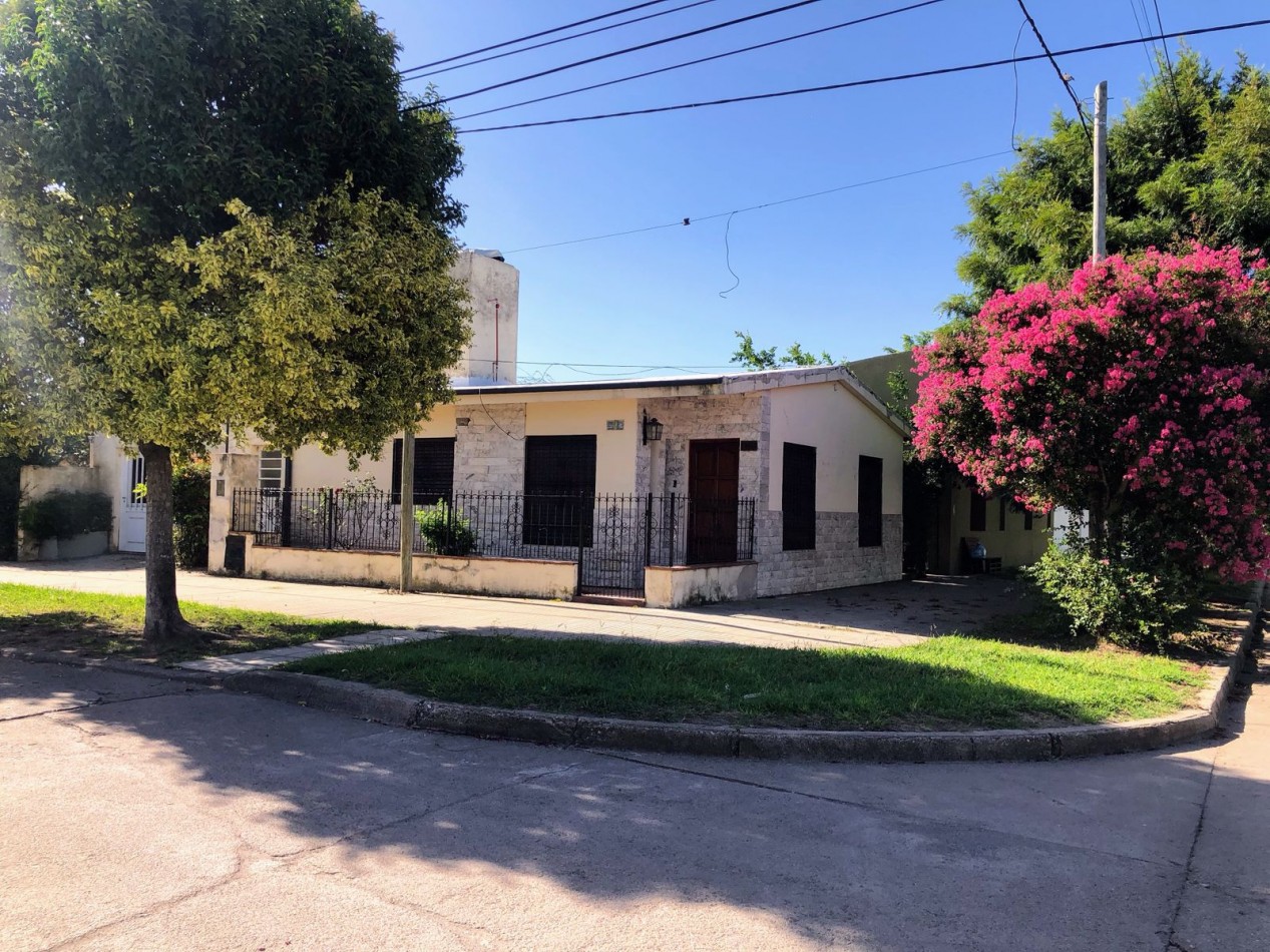 ALQUILO CASA WENCESLAO ESCALANTE!!