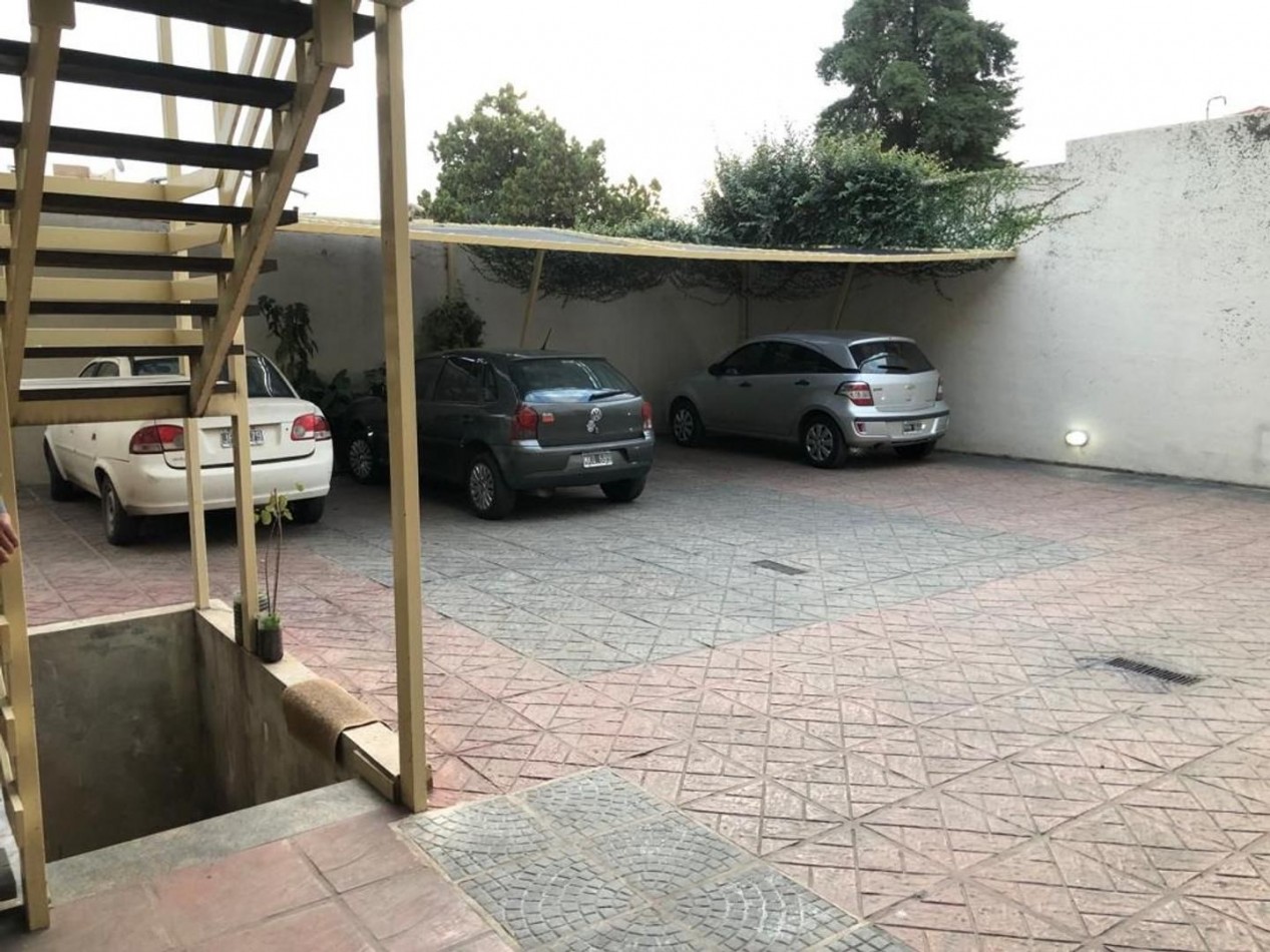 VENDO CORDOBA UN DORMITORIO CON COCHERA