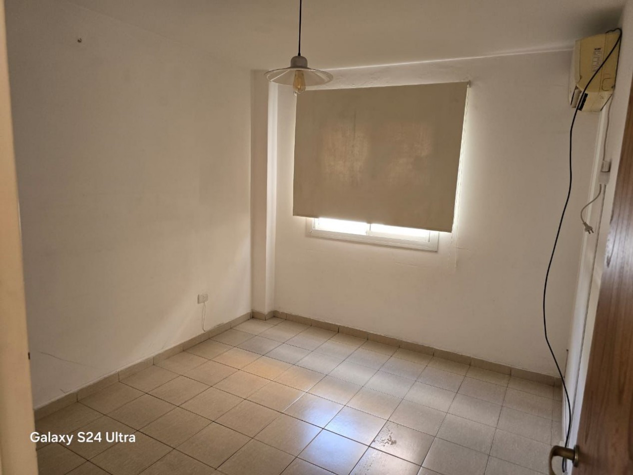 VENDO CORDOBA UN DORMITORIO CON COCHERA