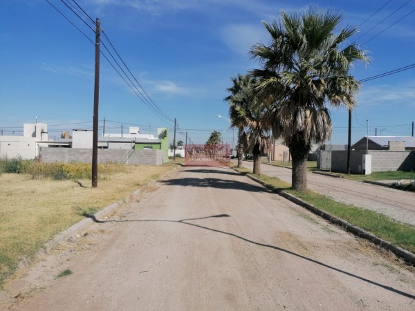 VENDO LOTE DE TERRENO MONTE MAIZ - BARRIO IVECOR (HOY B°CARLOS GABAGLIO)