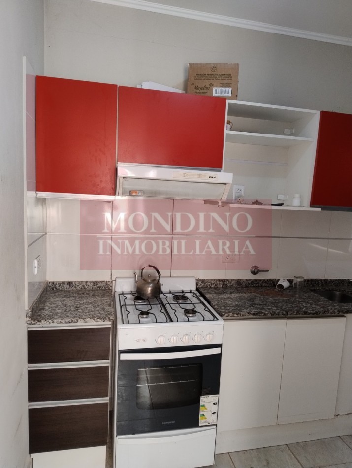 OPORTUNIDAD - VENDO DOS DORMITORIOS - MONTE MAIZ.-