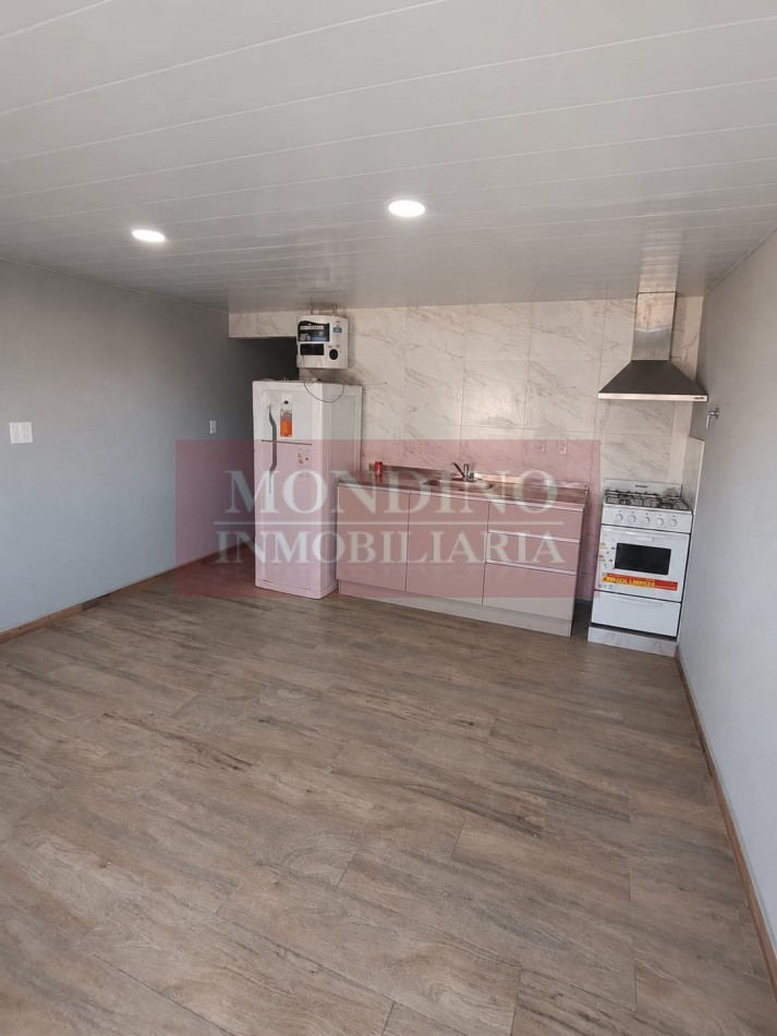 ALQUILO DEPTO DOS DORMITORIOS EN MONTE MAIZ - ULTIMO DISPONIBLE.-