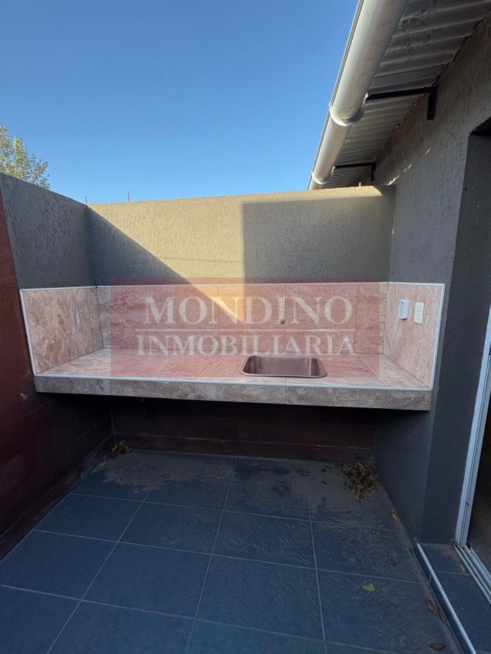 ALQUILO DEPTO DOS DORMITORIOS EN MONTE MAIZ - ULTIMO DISPONIBLE.-