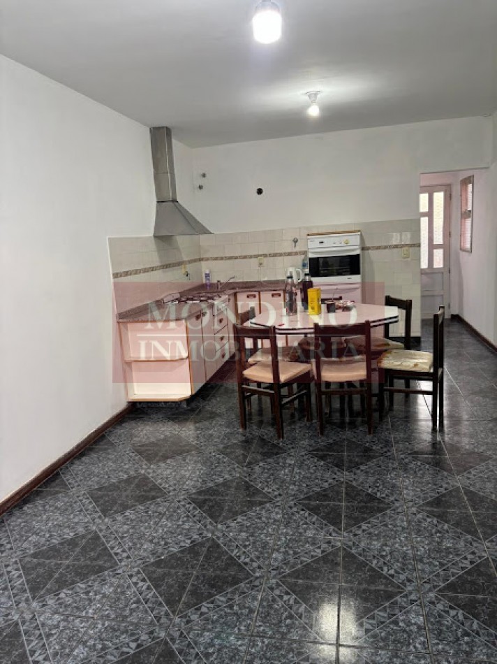 ALQUILO CASA DOS DORMITORIOS MONTE MAIZ - EXCELENTE ESTADO - SEMI AMOBLADA