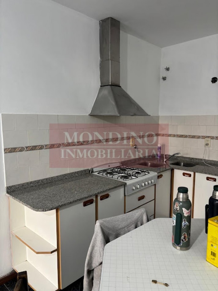 ALQUILO CASA DOS DORMITORIOS MONTE MAIZ - EXCELENTE ESTADO - SEMI AMOBLADA