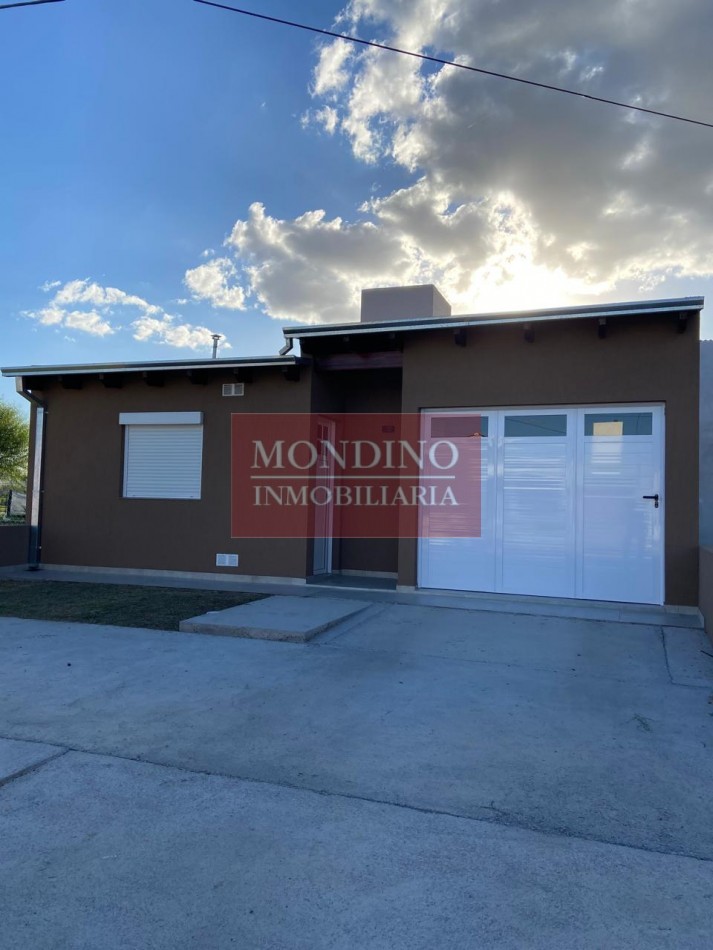 VENDO CASA A ESTRENAR - W. ESCALANTE - CENTRO