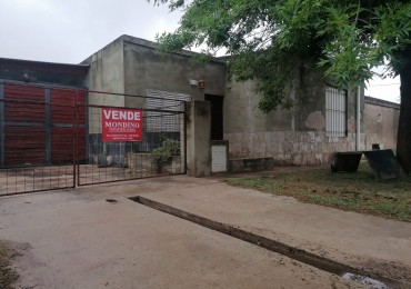 VENDO CASA CON GALPON - LABORDE CBA.-