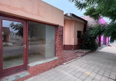 OPORTUNIDAD CENTRO MONTE MAIZ - CASA C/ LOCAL