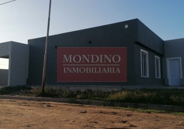 VENDO CASA A ESTRENAR MONTE MAIZ - 3 DORMITORIOS