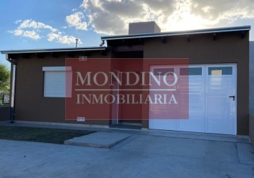 VENDO CASA A ESTRENAR - W. ESCALANTE - CENTRO